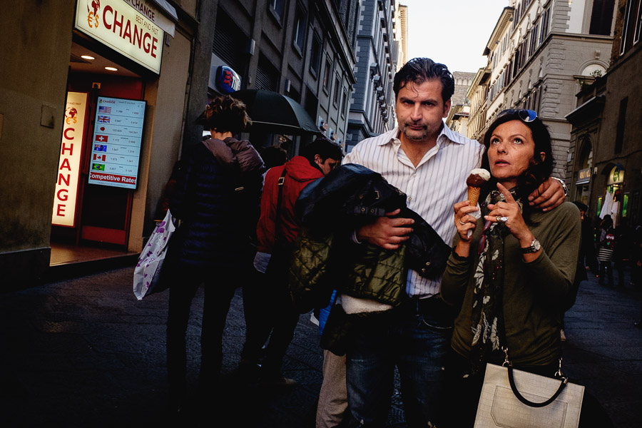 street photography fuji x100t in Italy 07